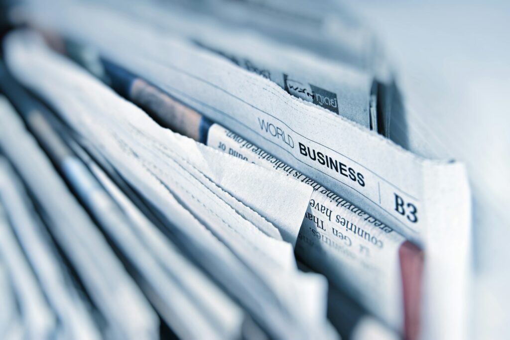 Quotidiani impilati: informazione e notizie