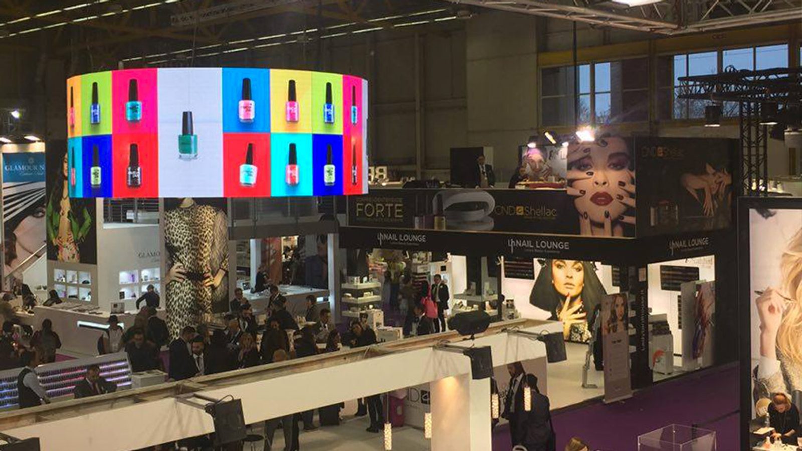 Stand fieristico con ledwall Styled Video Solution