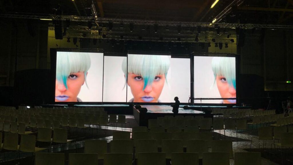 Palco con schermi LED Styled durante uno spettacolo